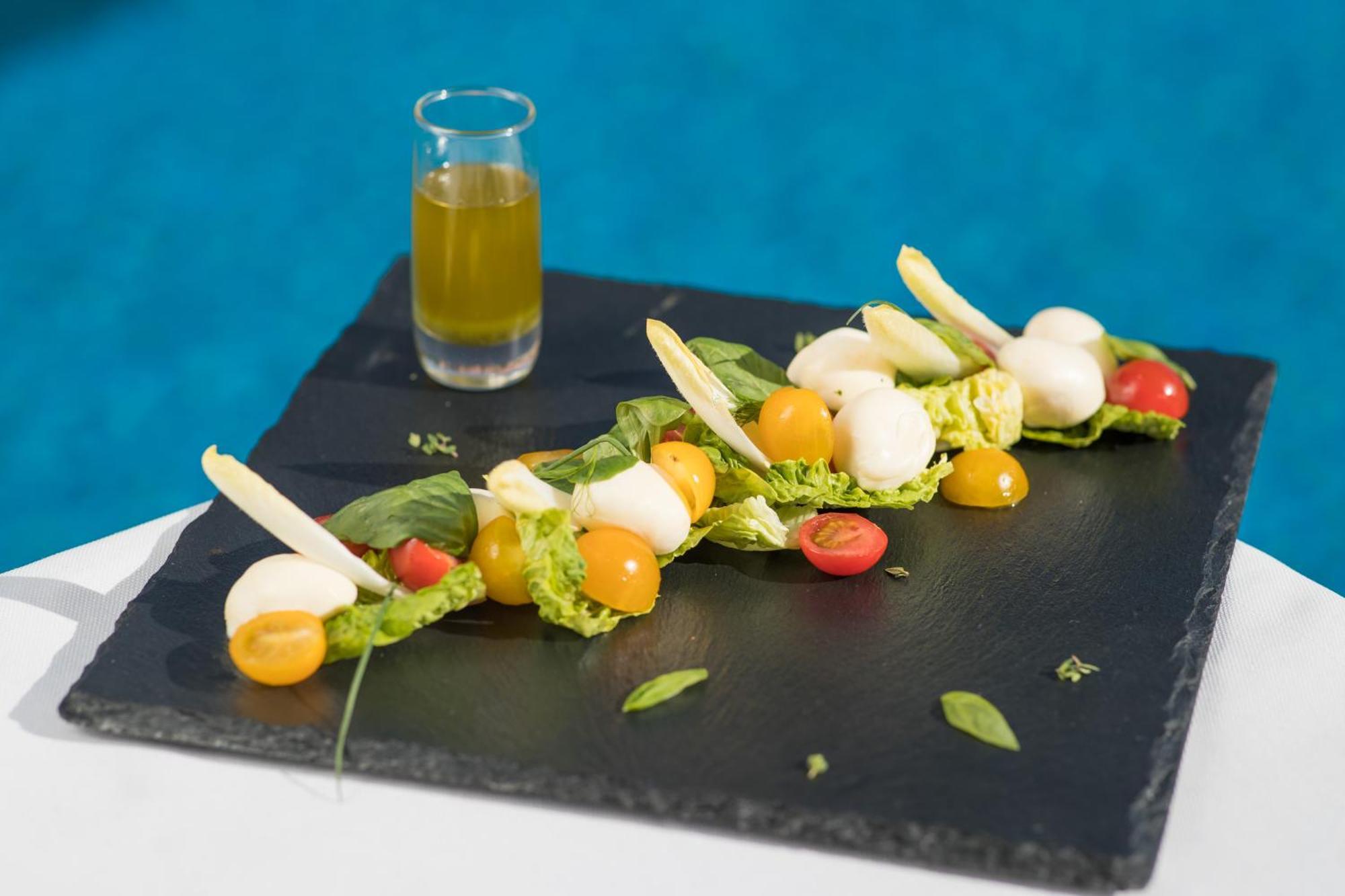 Grand Mogador Agdal & Spa Marrakesh Exterior photo A salad with mozzarella